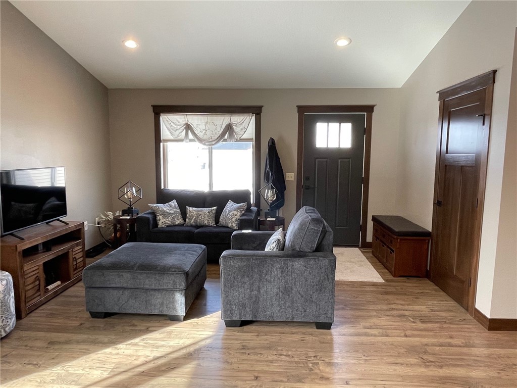 2374 Sugar Maple Street Ne Property Photo 9