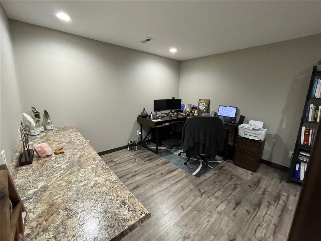 2374 Sugar Maple Street Ne Property Photo 21