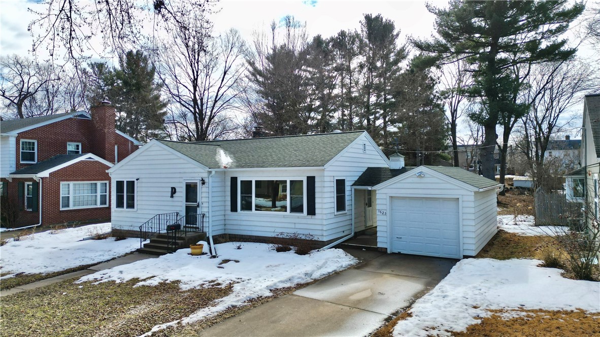 1625 Fairway Street Property Photo 2
