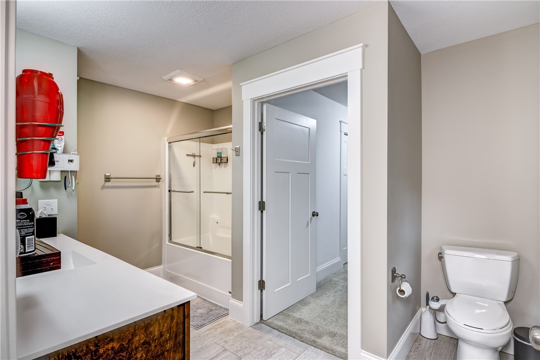2661 Highclere Drive Property Photo 14