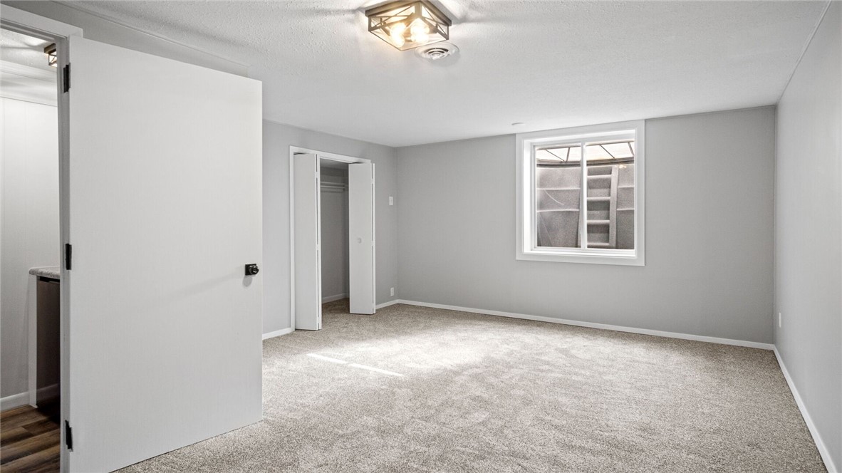 2041 Cornell Street Property Photo 32