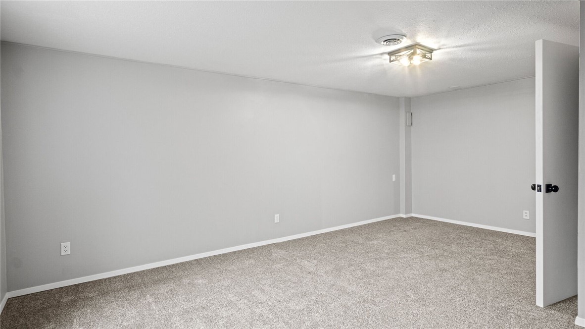 2041 Cornell Street Property Photo 34