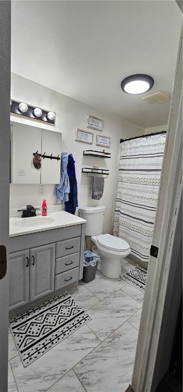 315 W 1st Street Property Photo 16