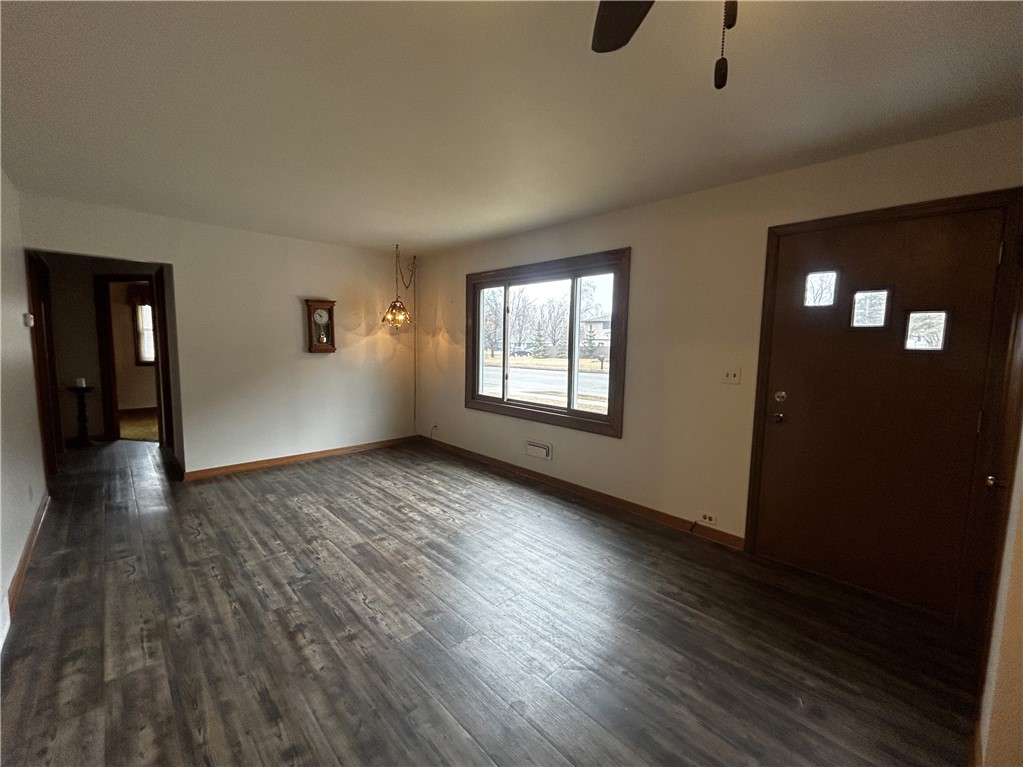 2710 Rudolph Rd Property Photo 5