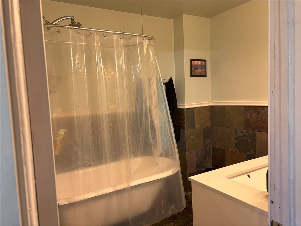 51 State Road 35 Property Photo 25