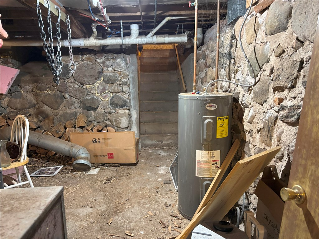 51 State Road 35 Property Photo 34