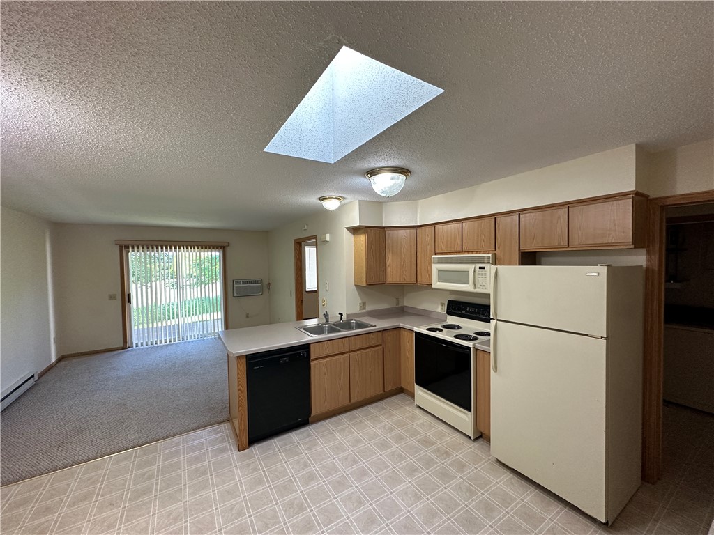 1508 15th Avenue E 5 Property Photo 2