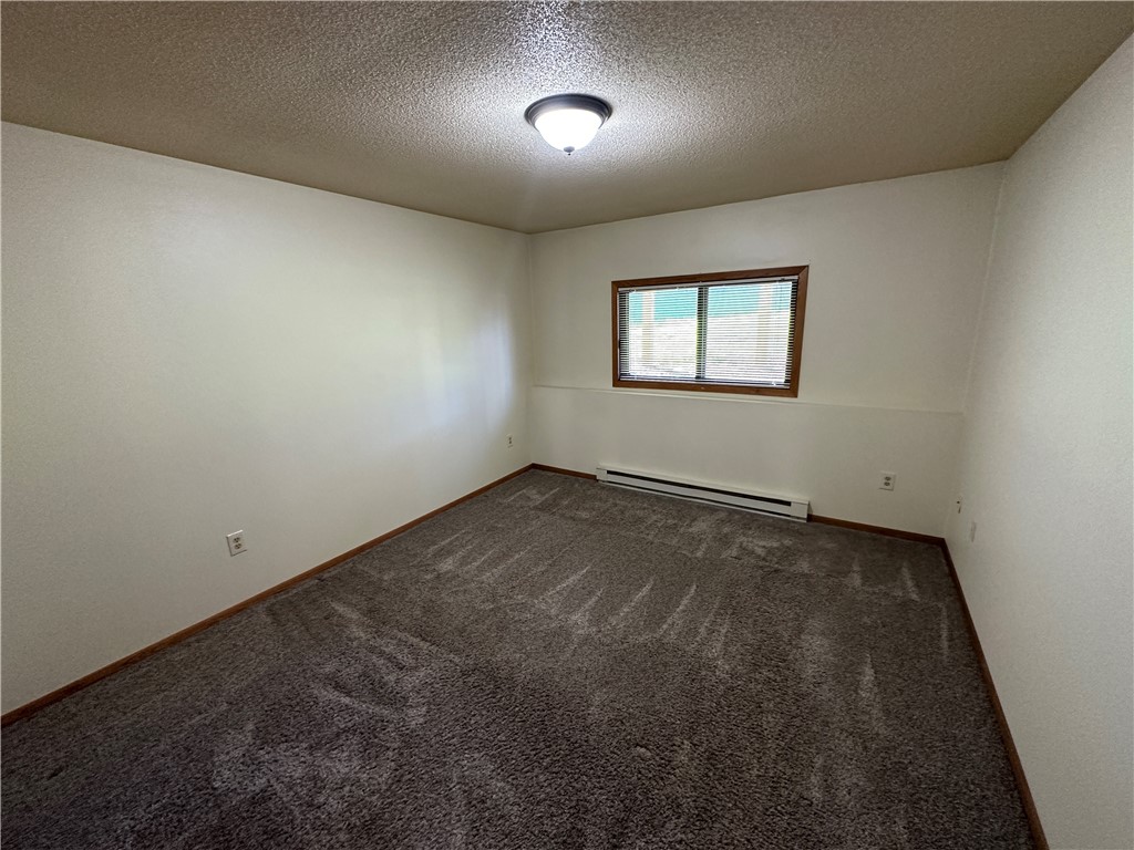 2912 Edgewood Drive 4 Property Photo 3