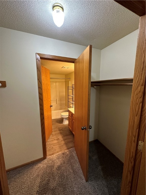 2912 Edgewood Drive 4 Property Photo 4