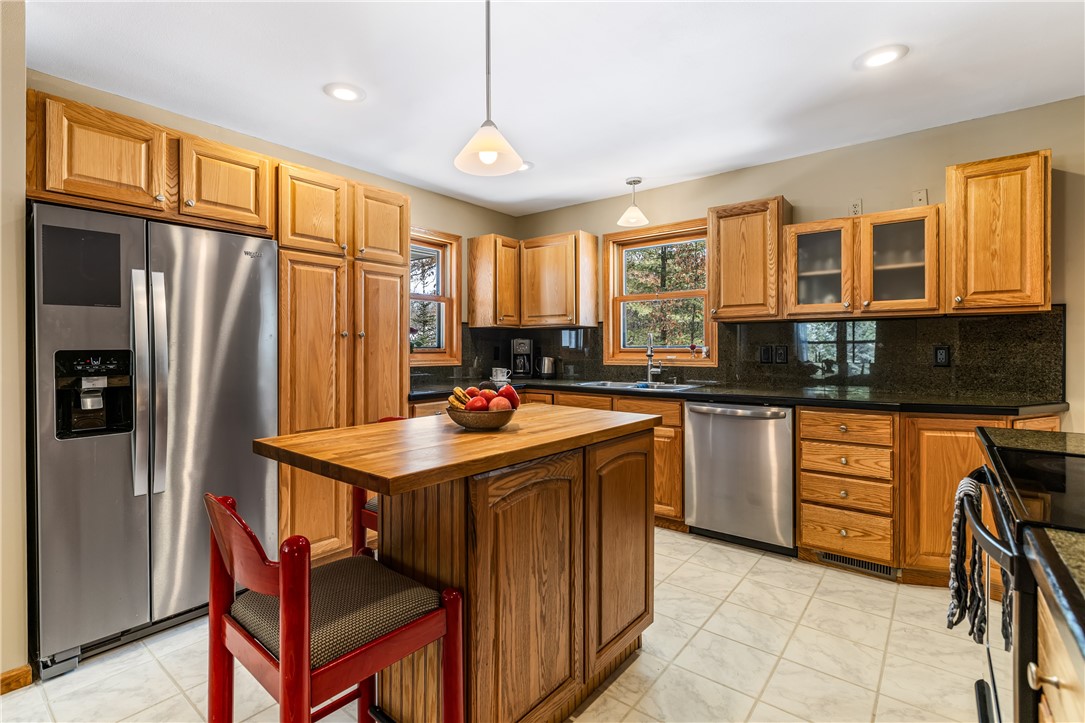 S8322 Oriole Drive Property Photo 10