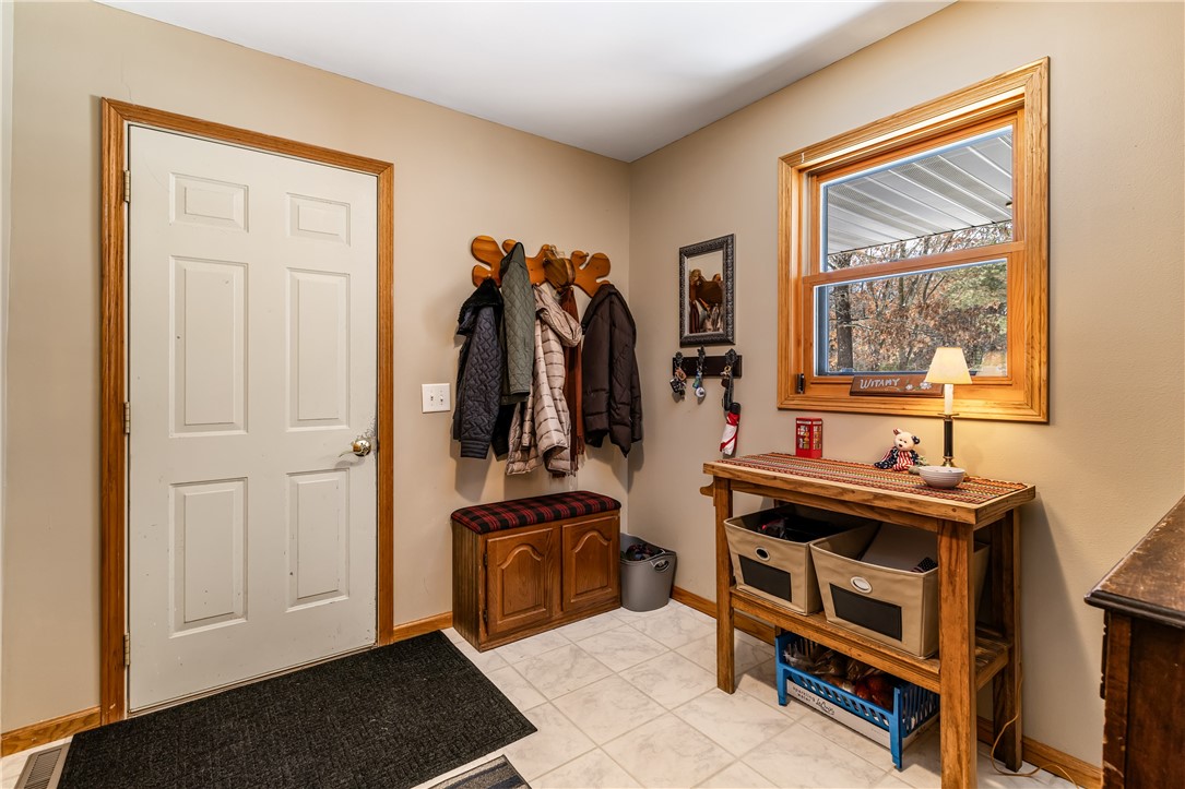 S8322 Oriole Drive Property Photo 14