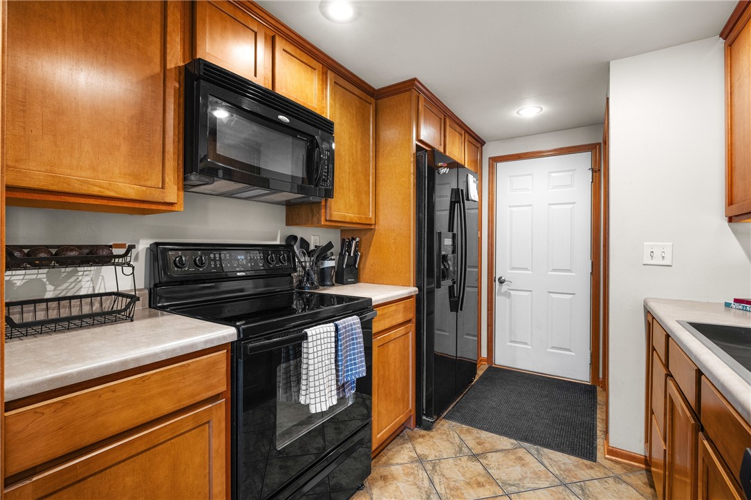 4622 Woodridge Drive 2 Property Photo 10