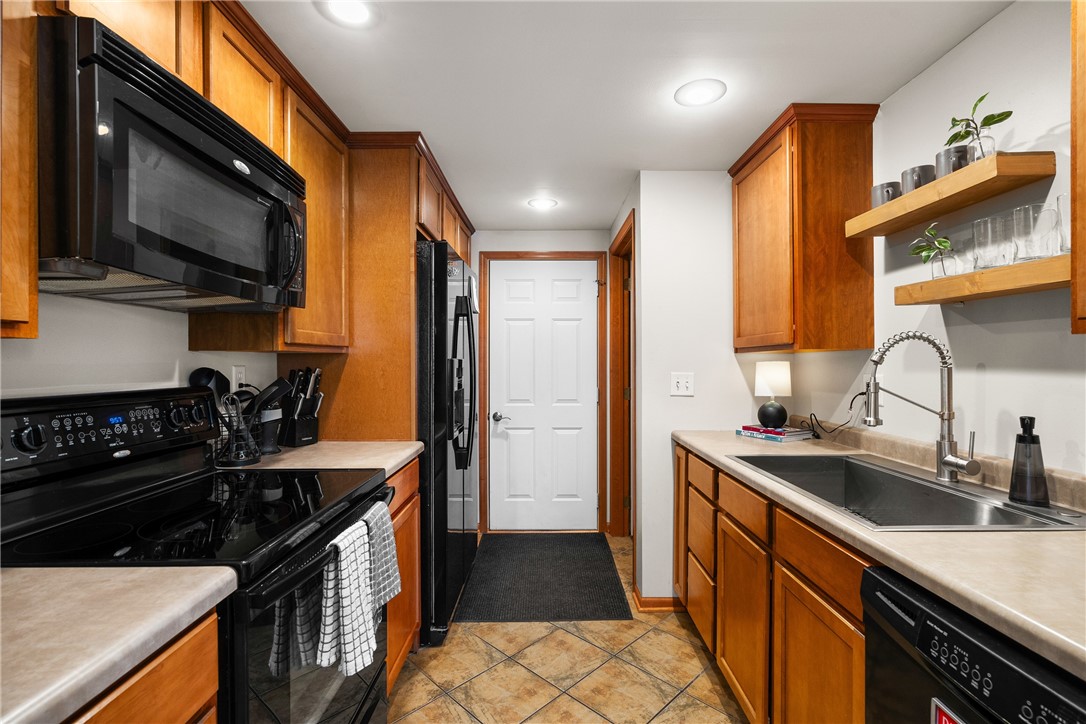4622 Woodridge Drive 2 Property Photo 11