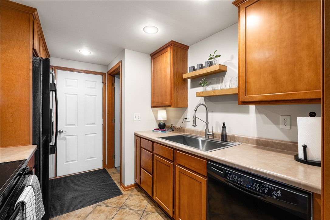 4622 Woodridge Drive 2 Property Photo 12