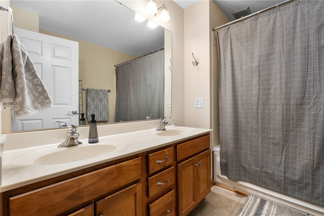 4622 Woodridge Drive 2 Property Photo 18