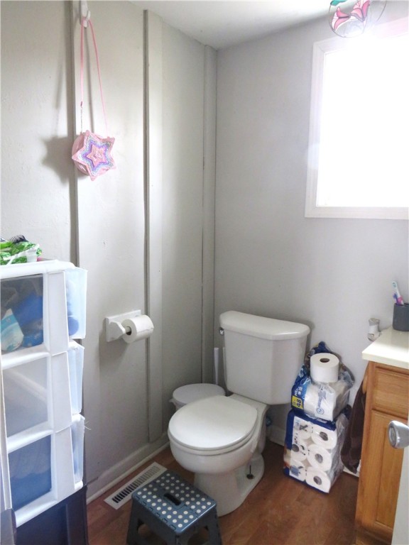 105 N State Street 1 Property Photo 9