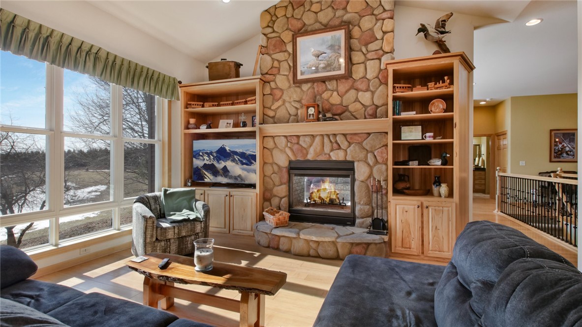 218815 Greentree Road Property Photo 10