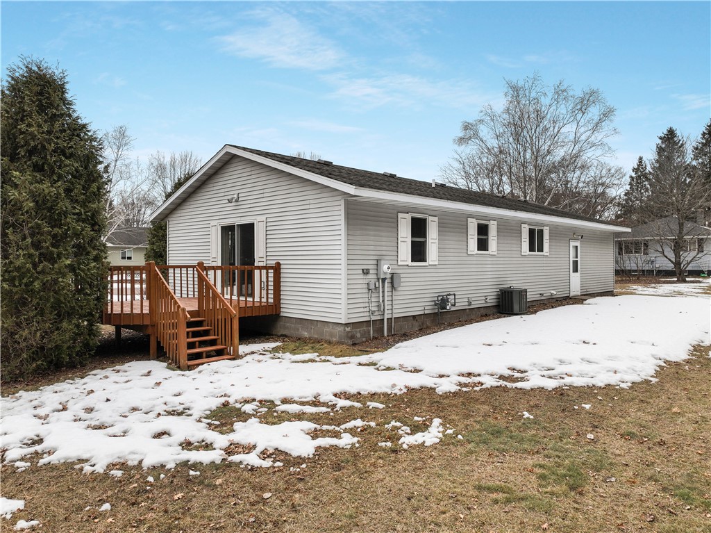 1302 W Stout Street Property Photo 6