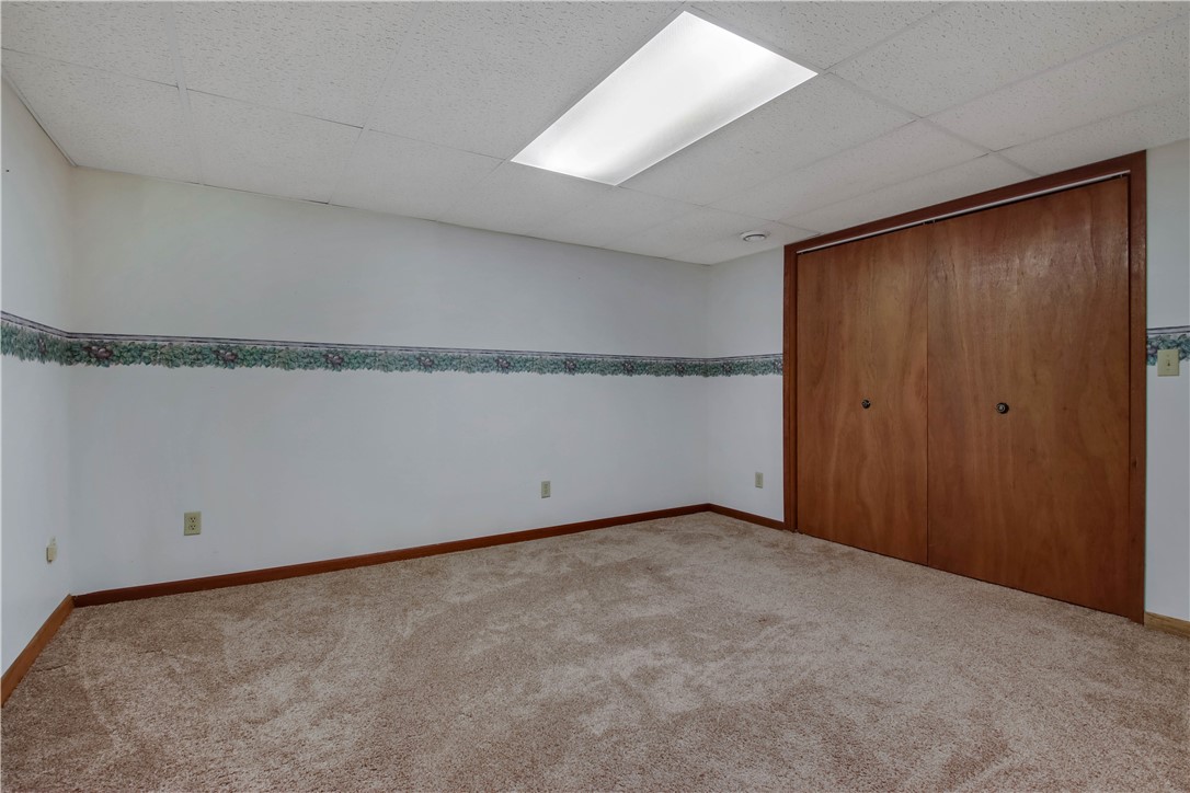 1302 W Stout Street Property Photo 23