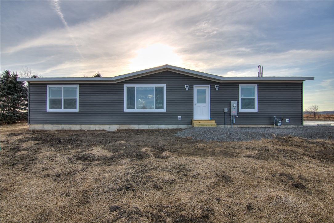 136 Meadowview Drive Property Photo 1