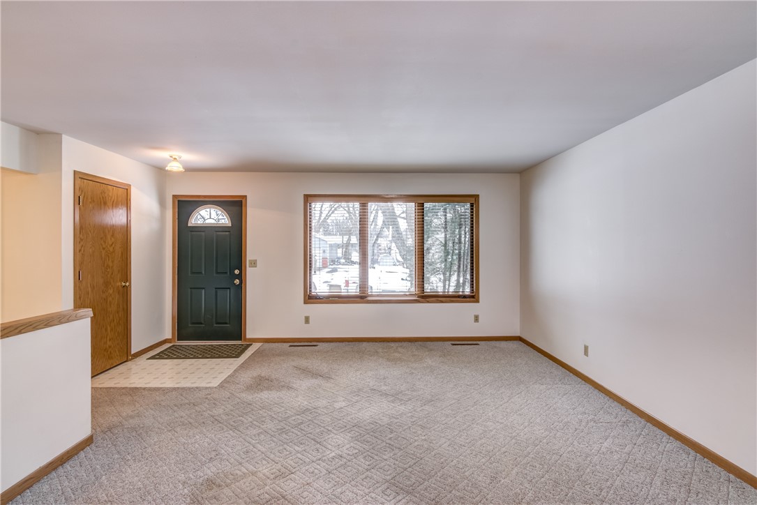 2125 Frank Street Property Photo 3
