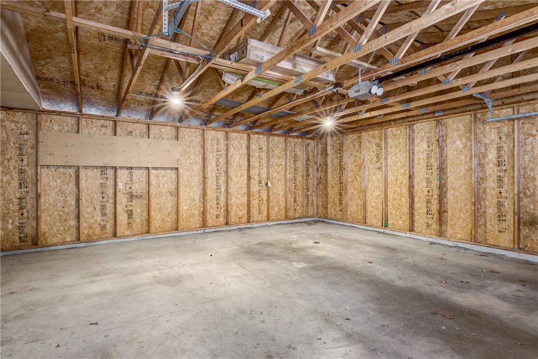 2125 Frank Street Property Photo 14