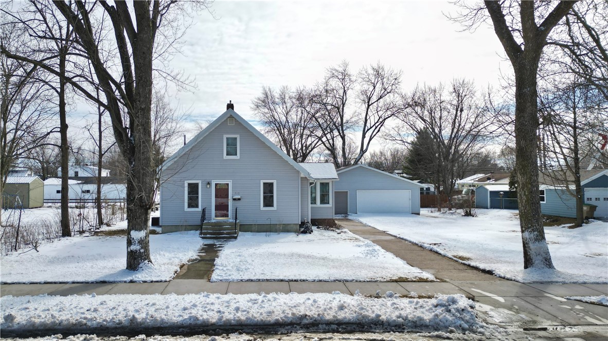 715 W Elm Street Property Photo