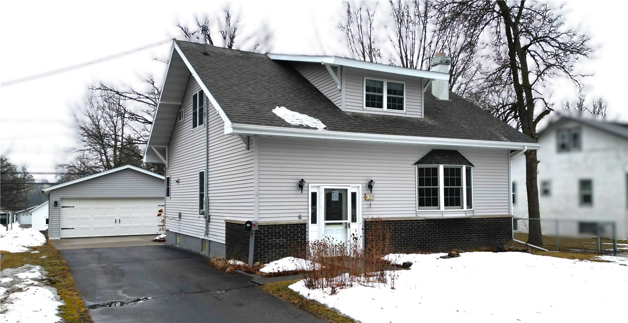 410 Menasha Avenue E Property Photo
