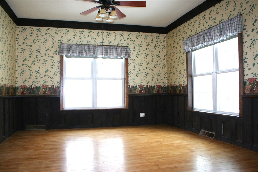 410 Menasha Avenue E Property Photo 11