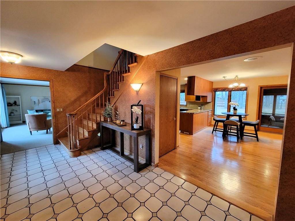614 Westwood Drive Property Photo 5