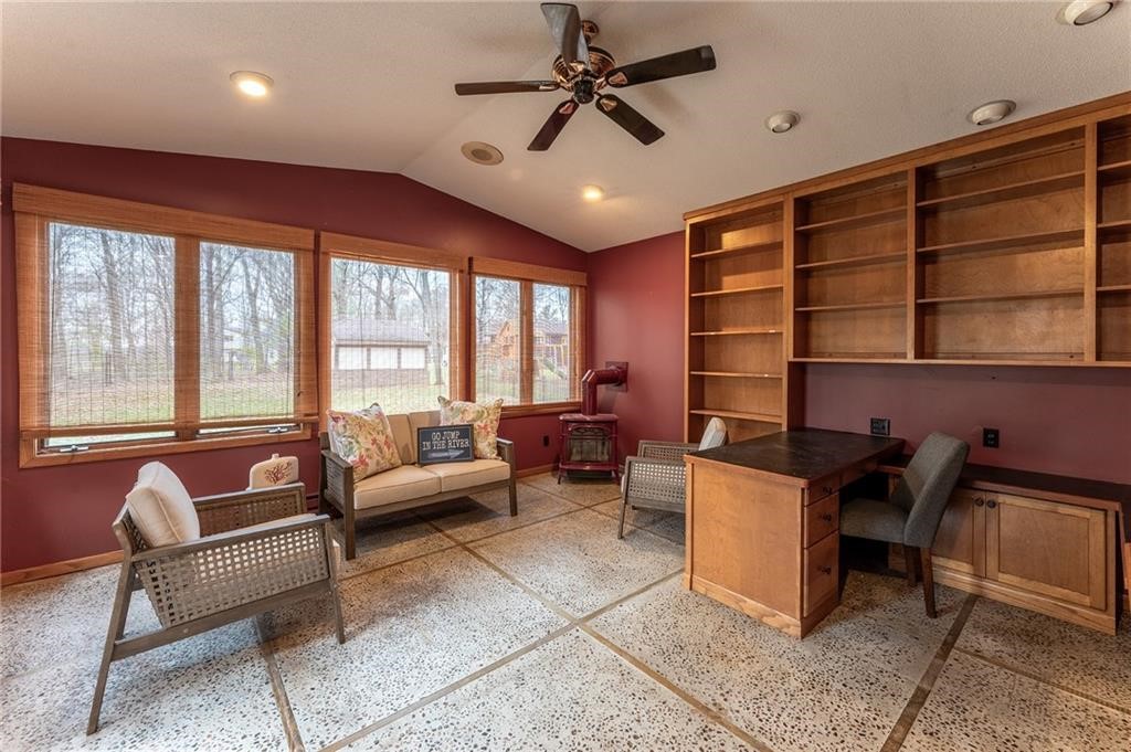 614 Westwood Drive Property Photo 8