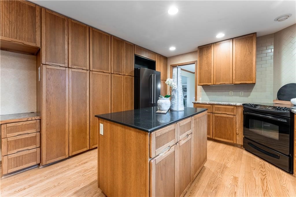 614 Westwood Drive Property Photo 14