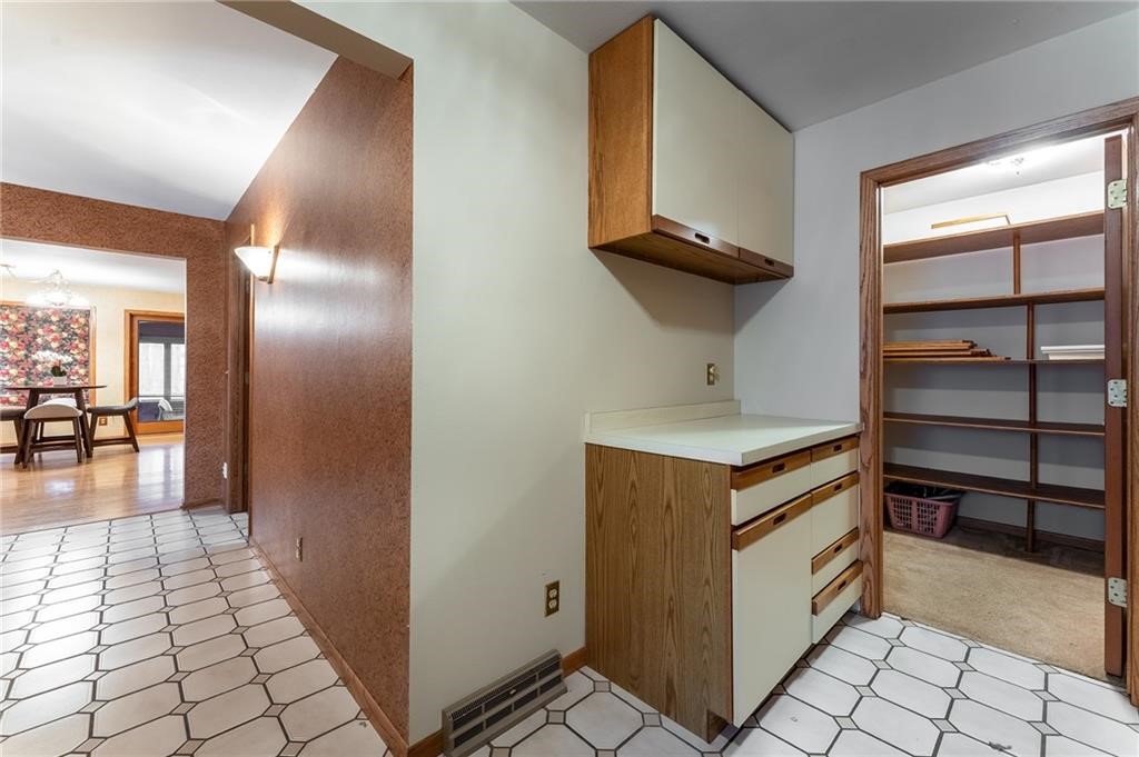614 Westwood Drive Property Photo 15