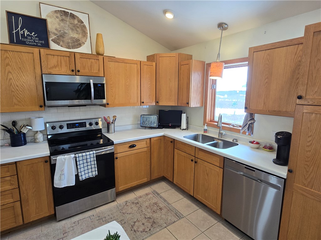 2017 16 1/8 Avenue Property Photo 22