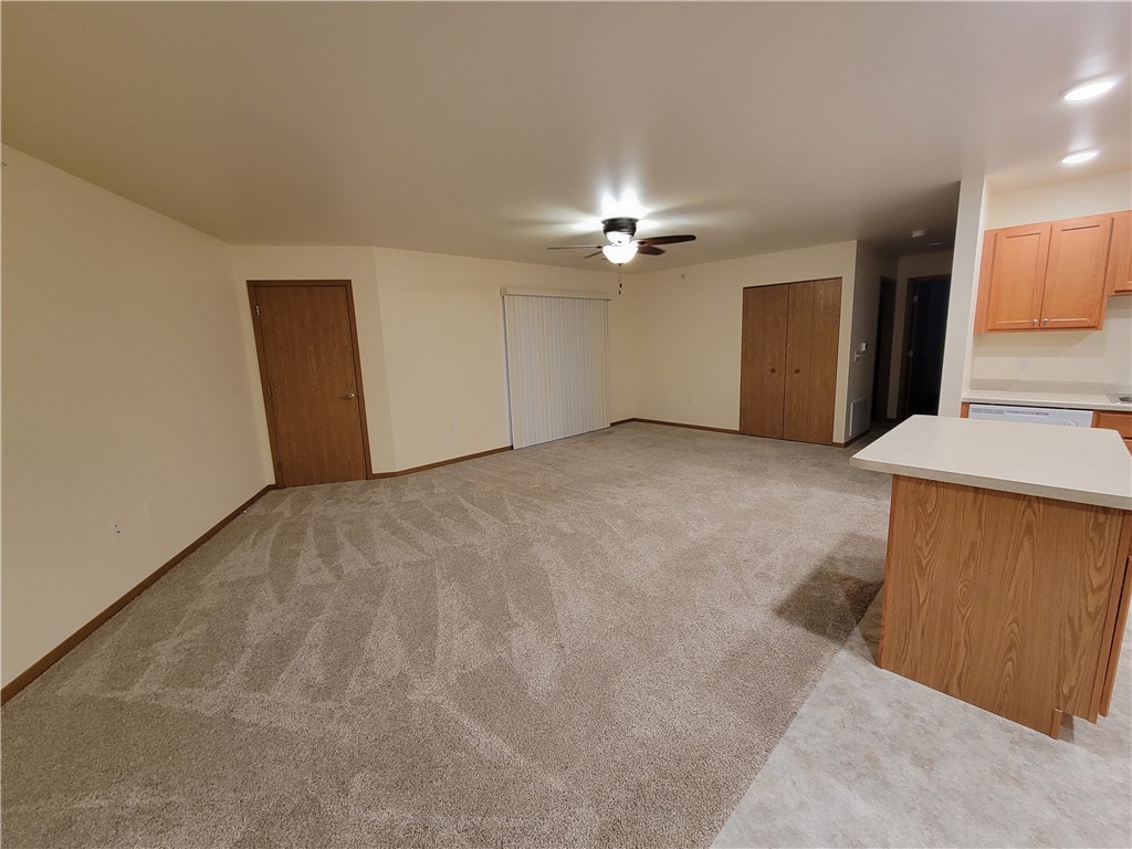 740 Northern Meadows Parkway 103 Property Photo 7
