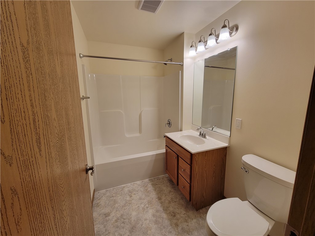 740 Northern Meadows Parkway 103 Property Photo 9