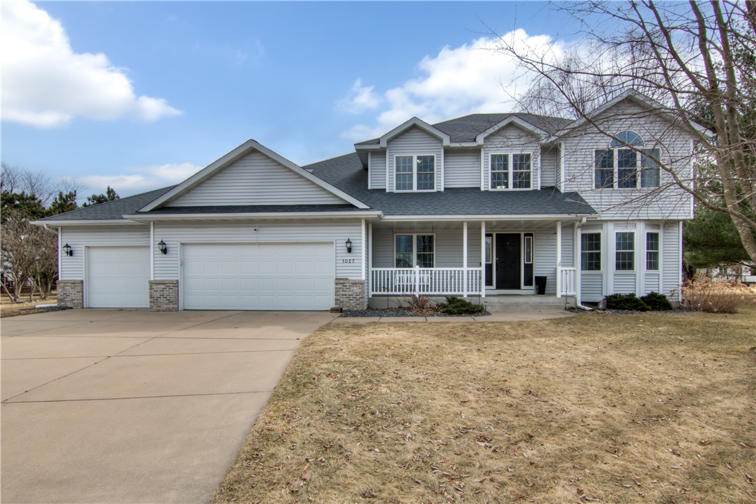 1027 Willow Green Circle Property Photo 1