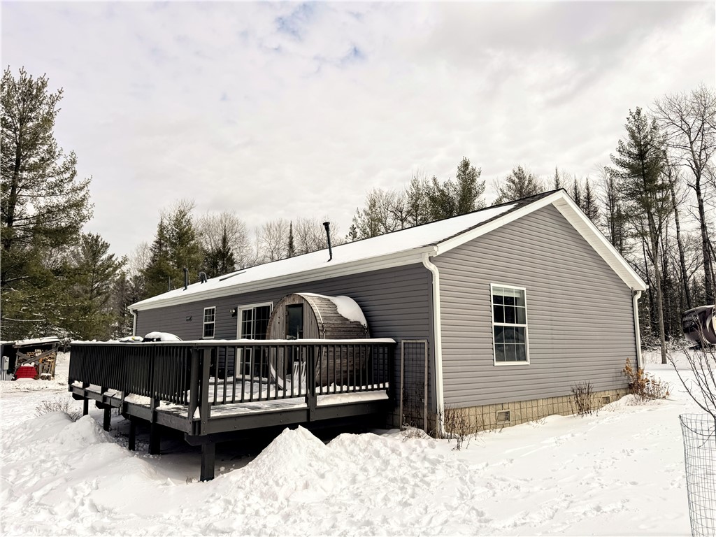 46775 Tri Lakes Road Property Photo 2