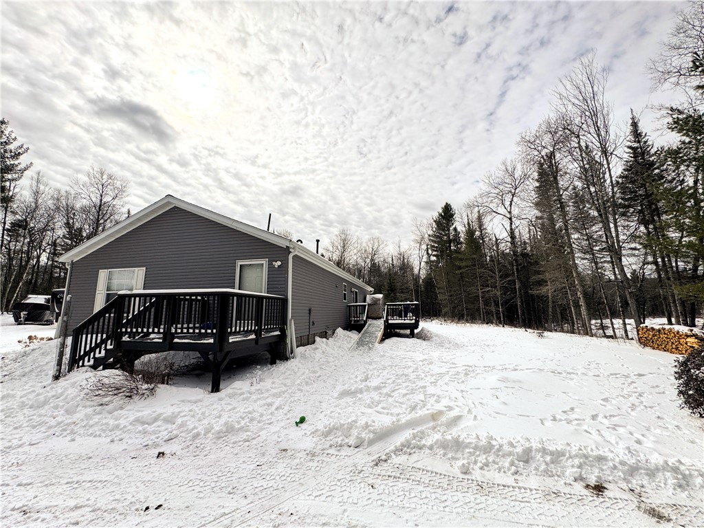 46775 Tri Lakes Road Property Photo 5