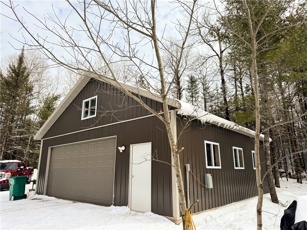 46775 Tri Lakes Road Property Photo 37