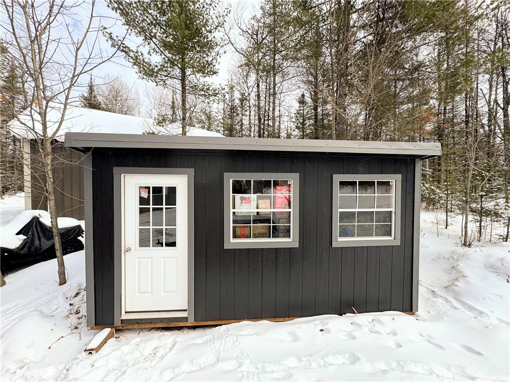 46775 Tri Lakes Road Property Photo 39