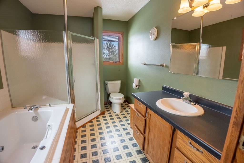 315 Royal Crest Drive Property Photo 19