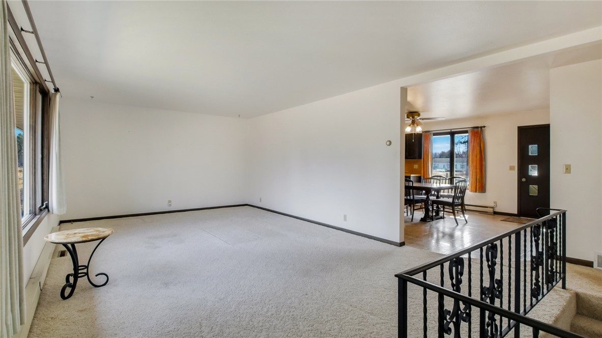 3102 Driftwood Lane Property Photo 4