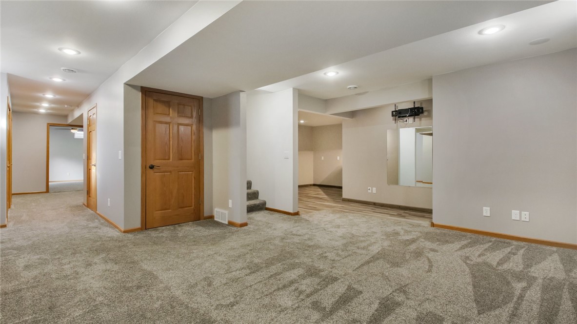 908 Bluff View Circle Property Photo 24