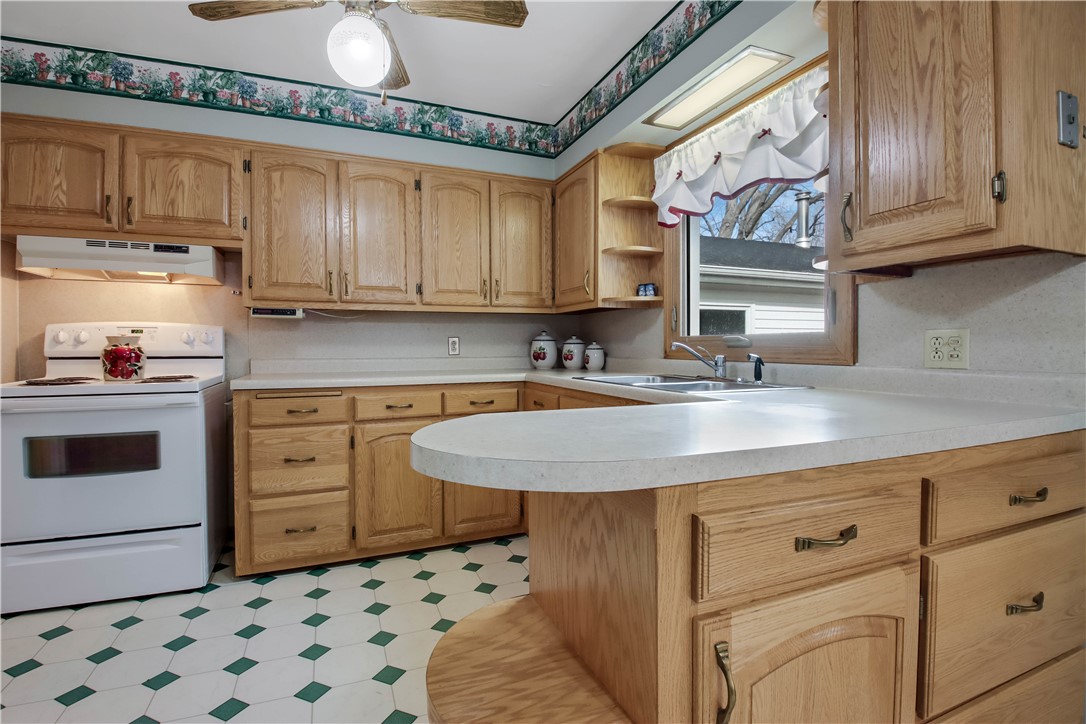 819 Maple Street Property Photo 5