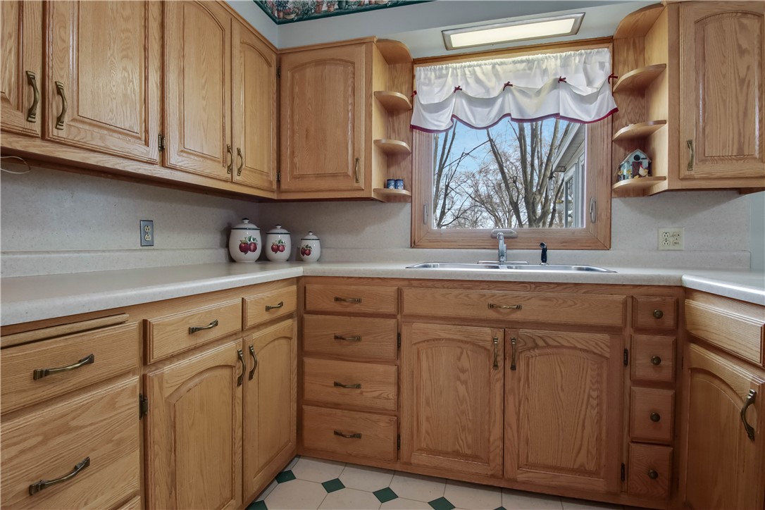 819 Maple Street Property Photo 6