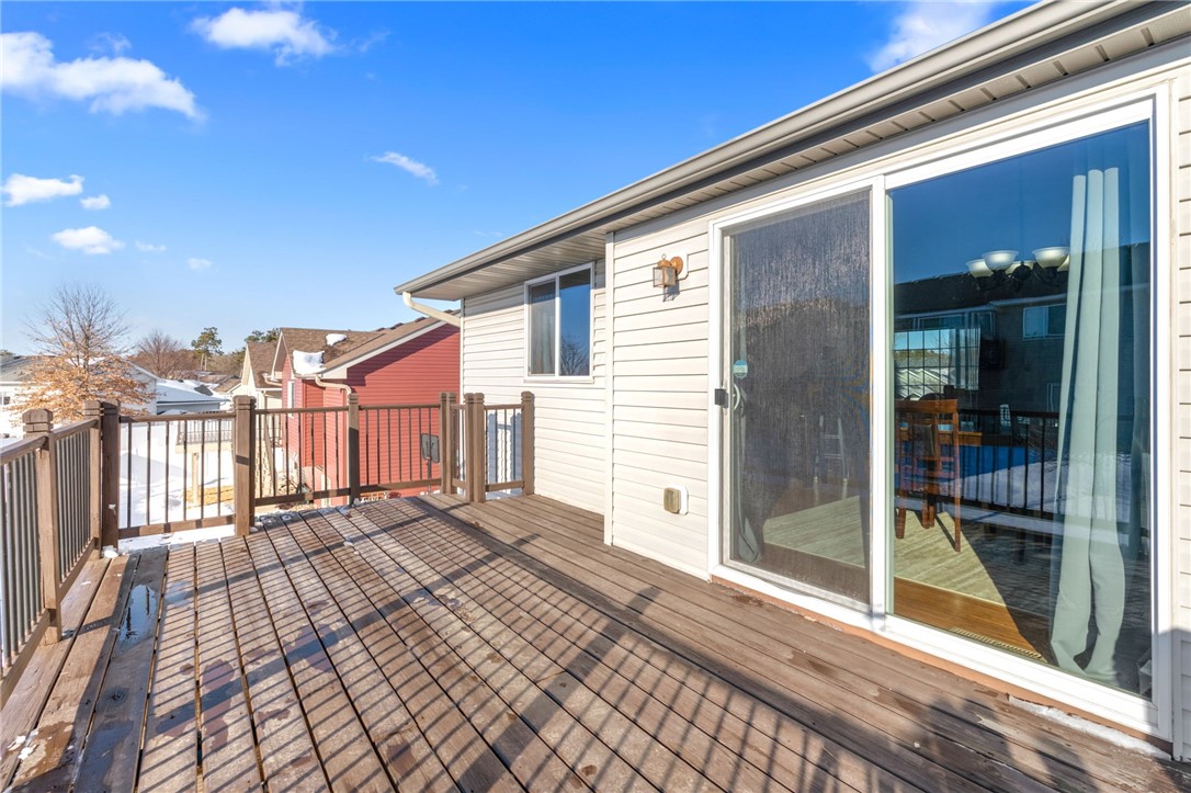 15 Nicholas Way Property Photo 5