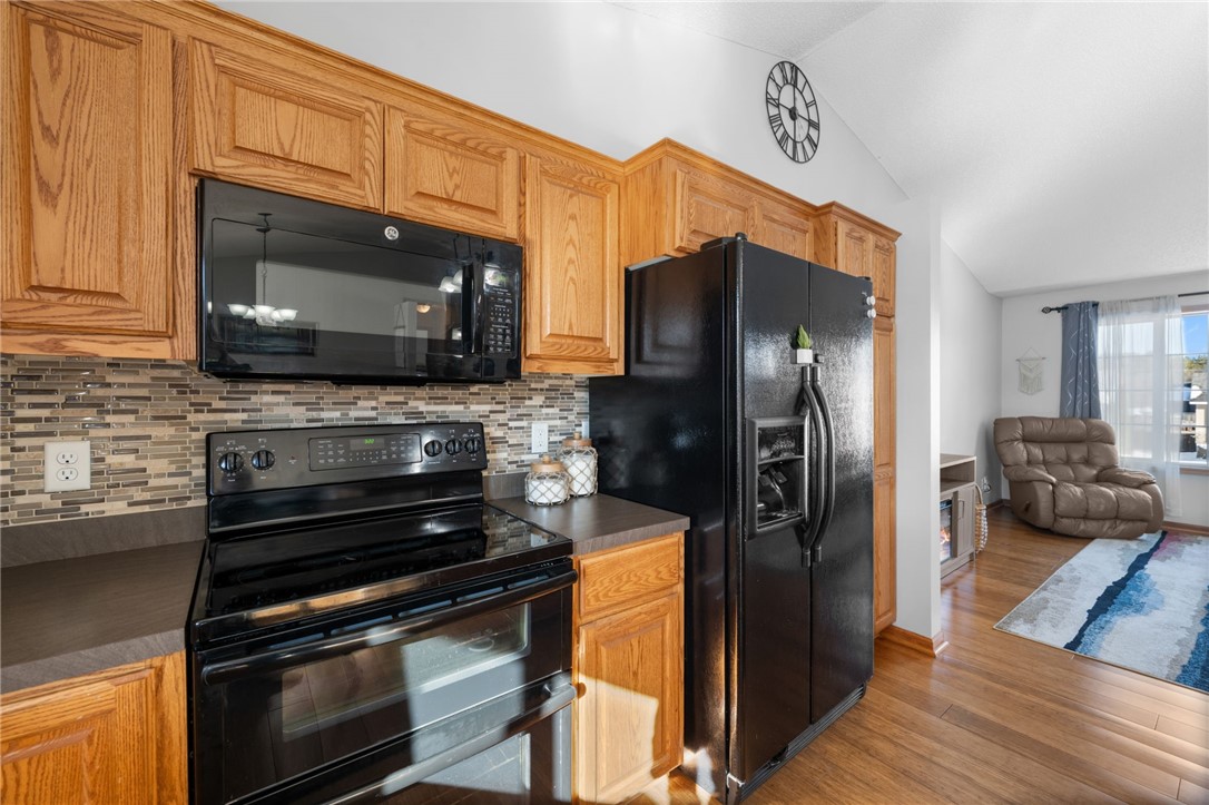 15 Nicholas Way Property Photo 13