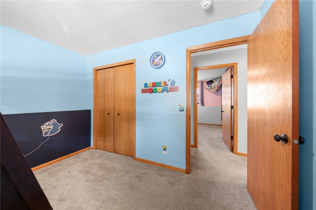 15 Nicholas Way Property Photo 34