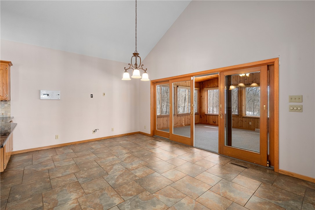 62 20 1/2 Avenue Property Photo 13